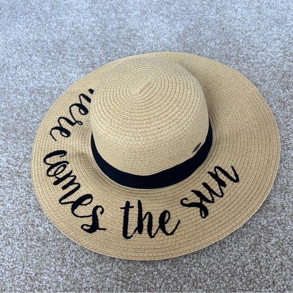 CC Here Comes the Sun Wide Brim Floppy Sun Straw Tan Vacation Hat - Picture 2 of 7